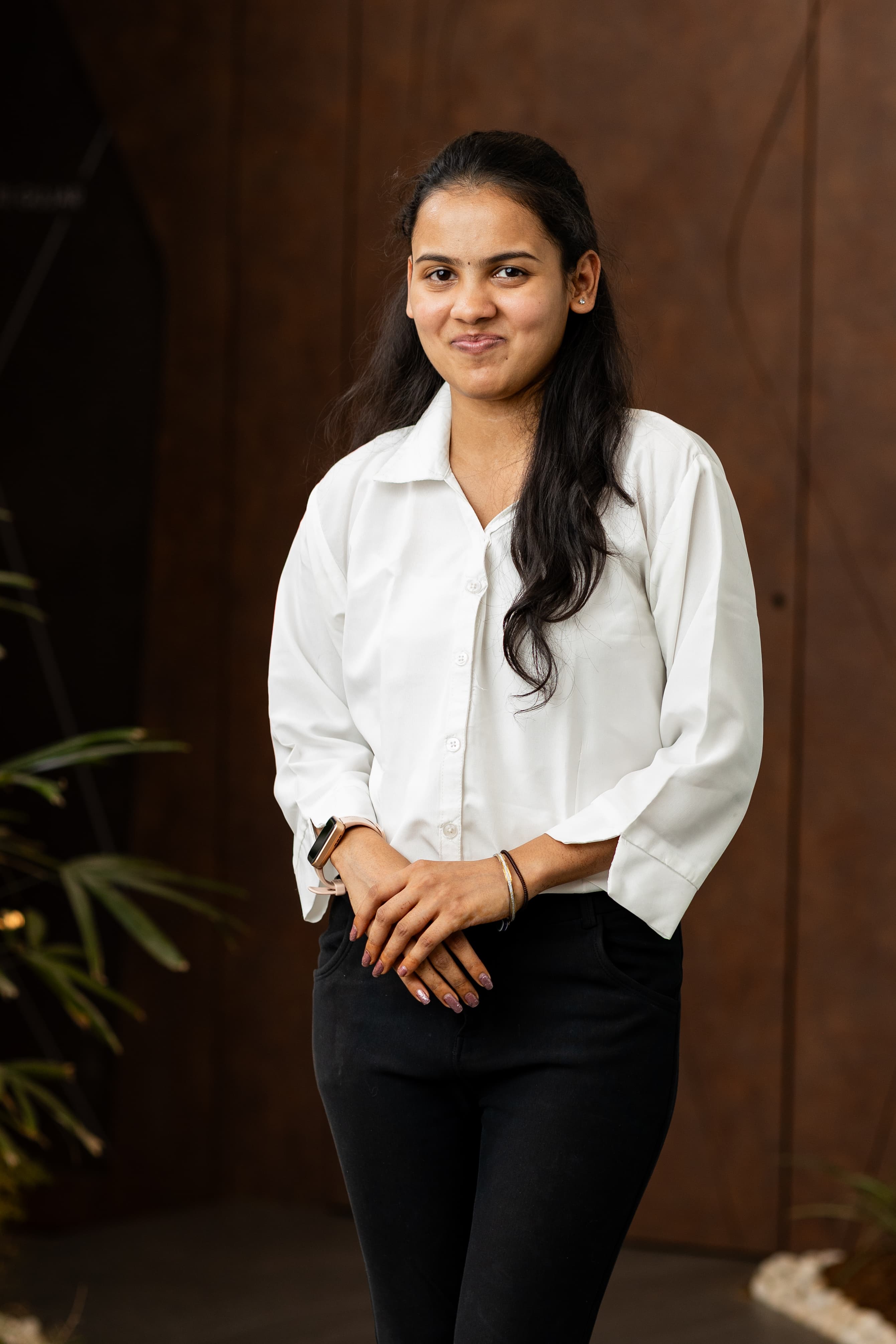 ID.Nisha bora