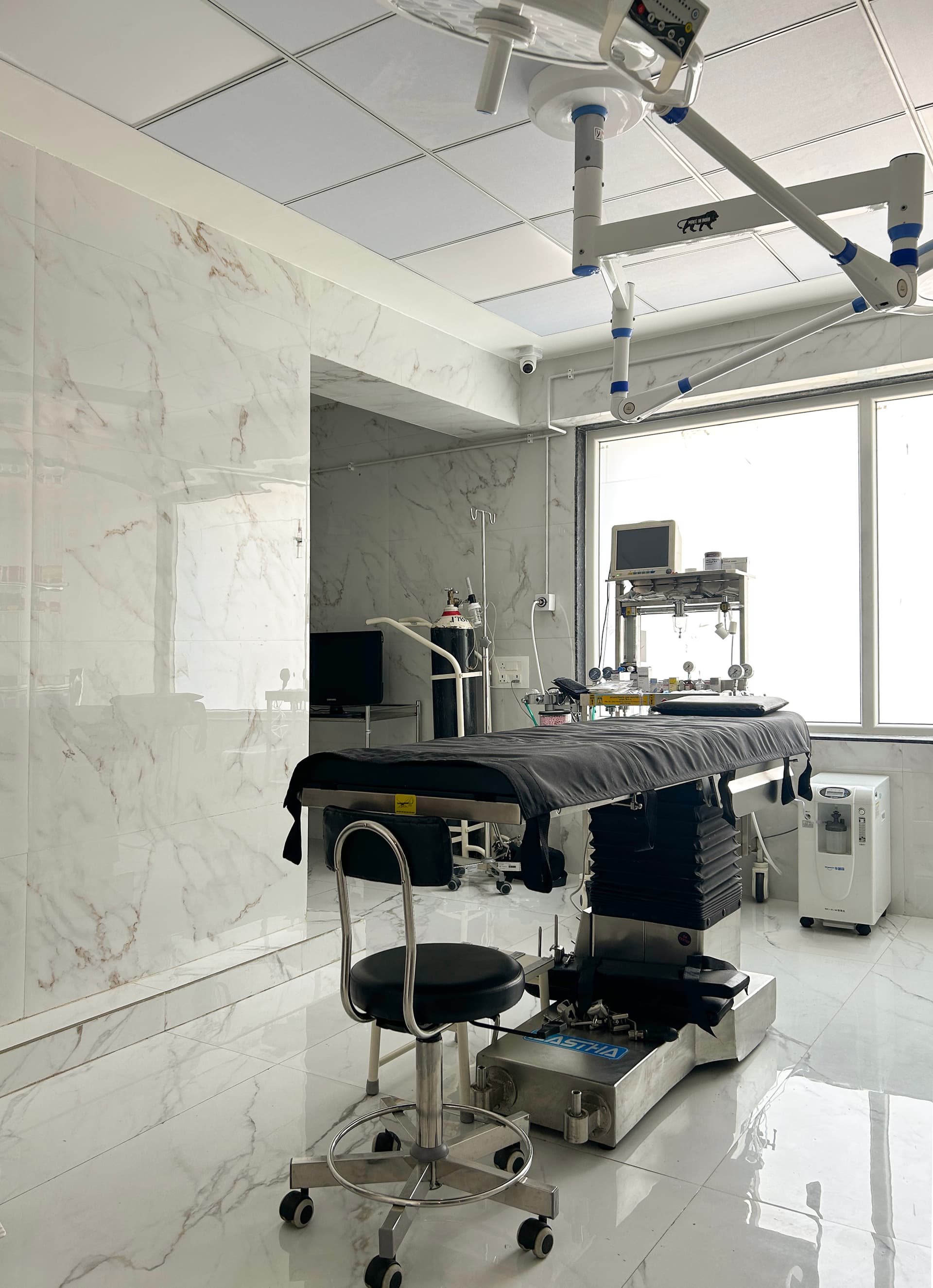Mediwings Hospital-thumb-11
