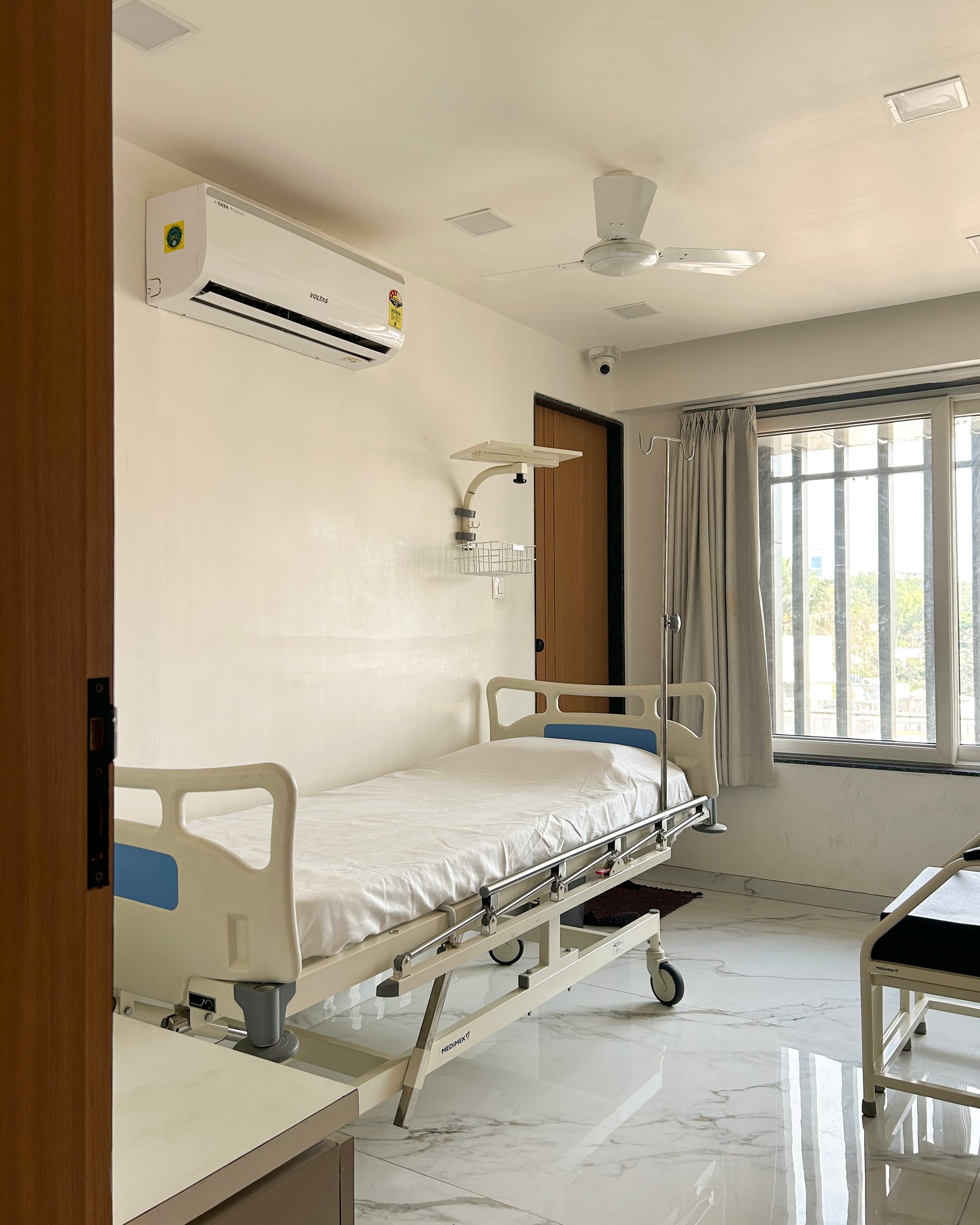 Mediwings Hospital-8