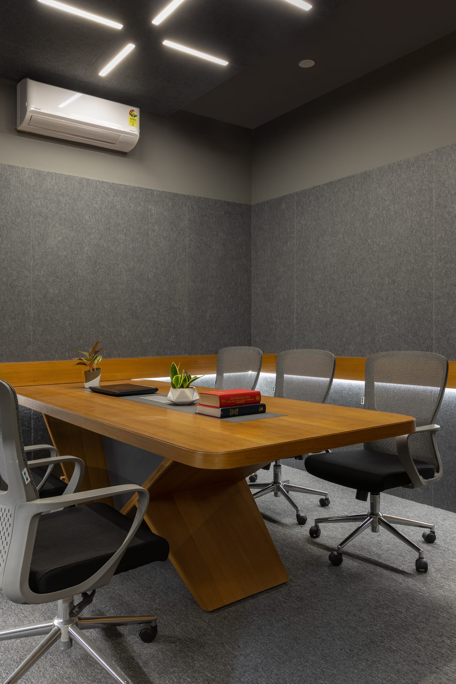 Agrawal  Associate-9